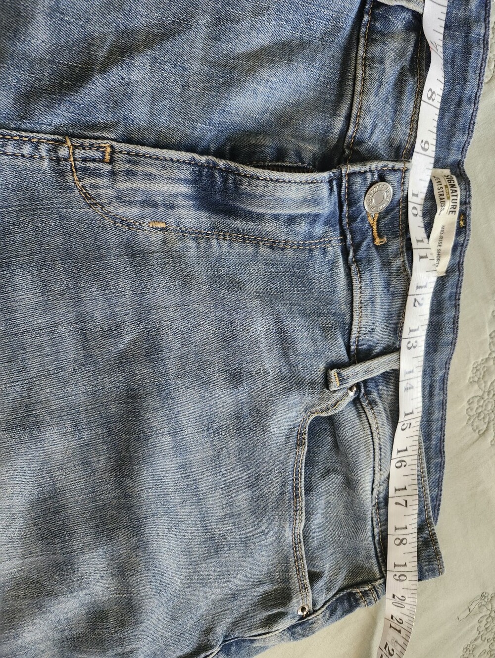 Signature Gold by Levi Strauss Light Blue Mid Ride Women's Shorts. - Picture 5 of 9